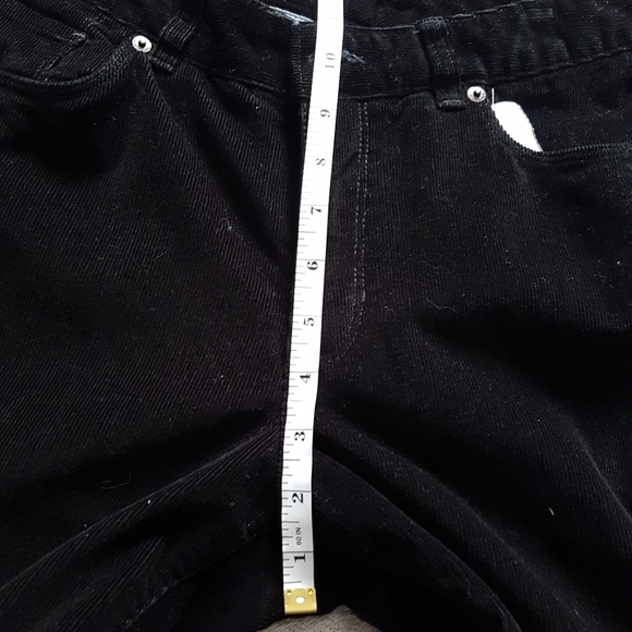 L.L Bean Corduroy Favorite Fit Straight Leg Black Sz 8 Petite - Picture 14 of 15
